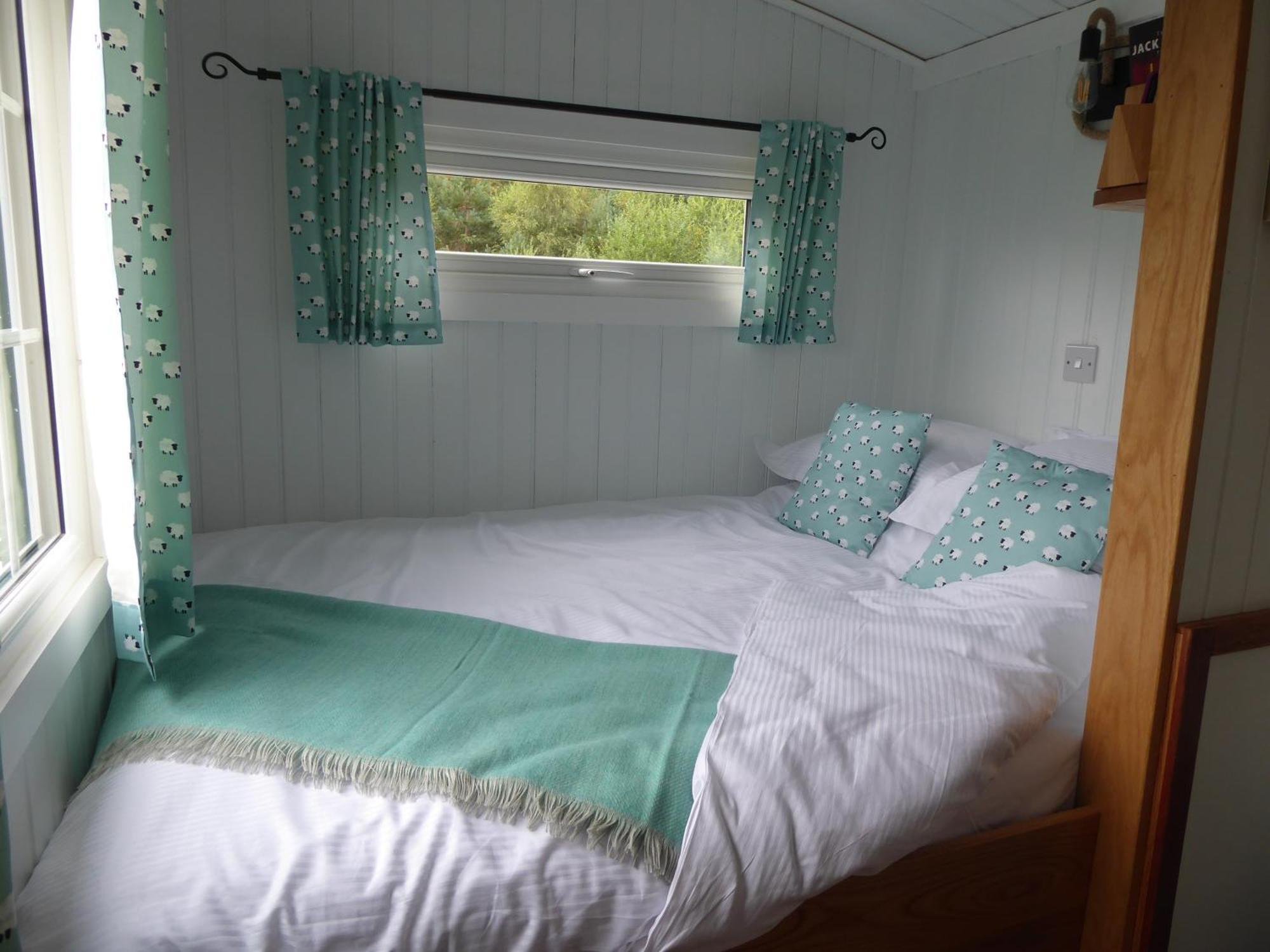Dalnoid Cottages & Treehouses Nr Glenshee מראה חיצוני תמונה