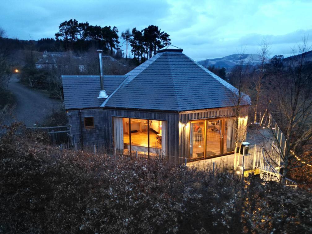 Dalnoid Cottages & Treehouses Nr Glenshee מראה חיצוני תמונה